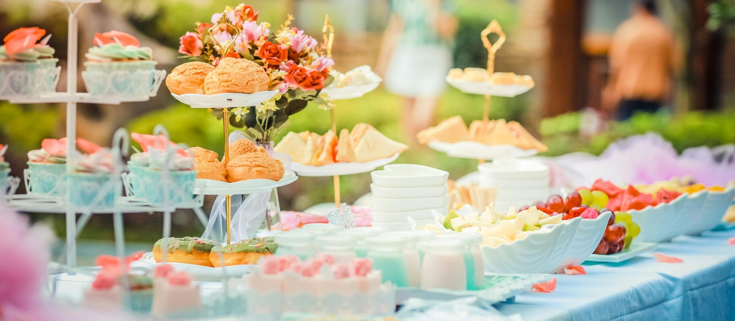 Summer Chic thema: Vier je 21 Diner in fantastisch zomerse stijl